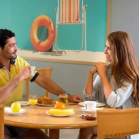 شقة فندقية Resideal 4*