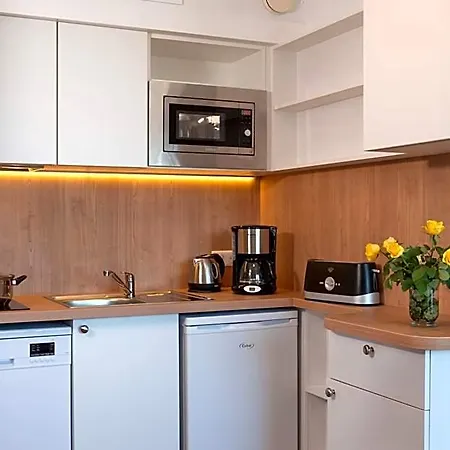 Resideal شقة فندقية 4*
