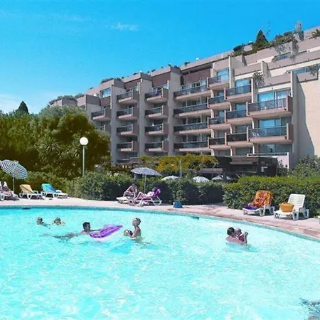 Resideal Aparthotel 4*