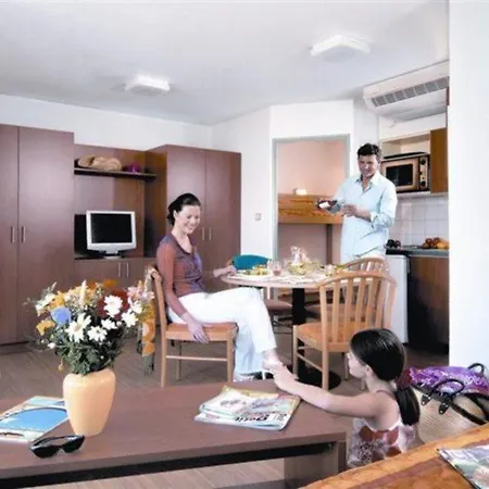 Resideal Aparthotel 4*