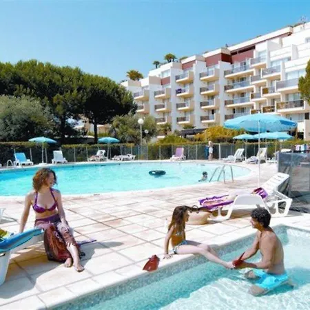 Residéal Appart hôtel Antibes